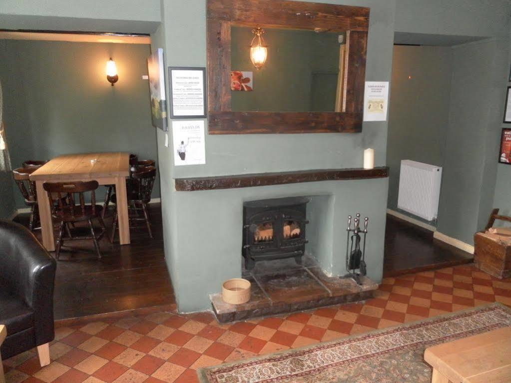 The Chetnole Inn エクステリア 写真